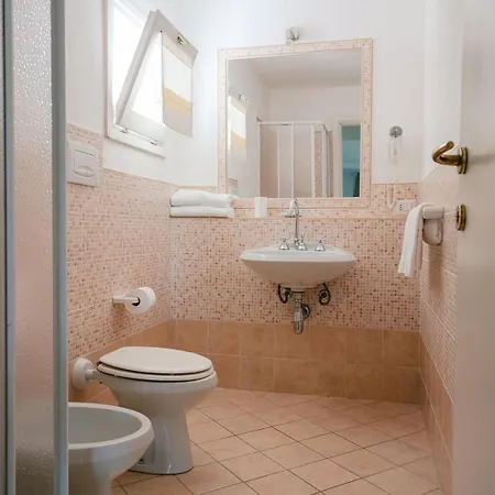 Stella Di Gallura Aparthotel 3*