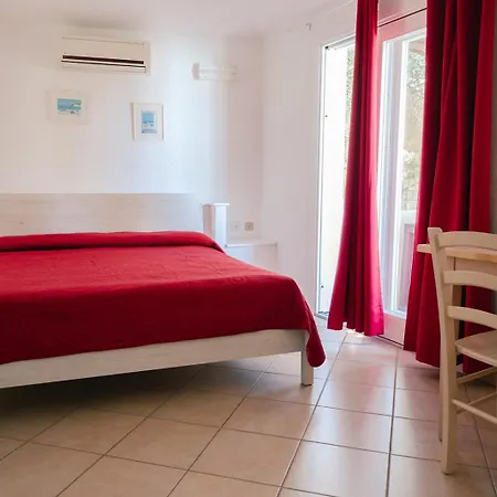 Stella Di Gallura Lägenhetshotell 3*