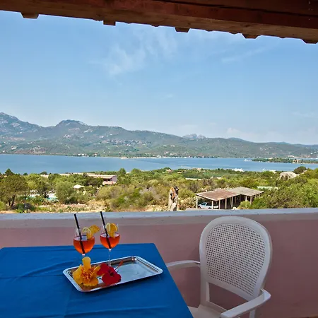 Stella Di Gallura Aparthotel 3*