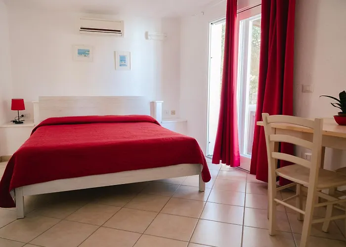 Stella Di Gallura Aparthotel 3*