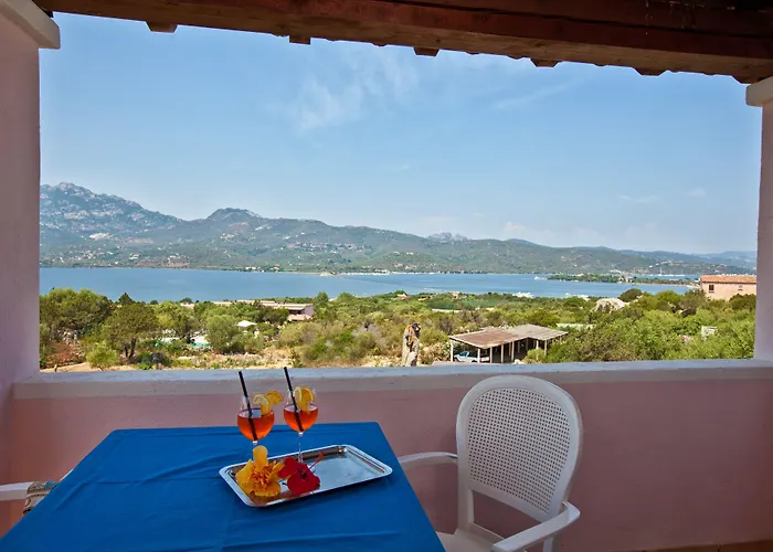 Stella Di Gallura Aparthotel 3*